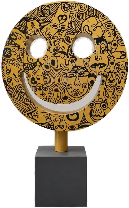 Smile Gold — sculpture by Romulo Kuranyi