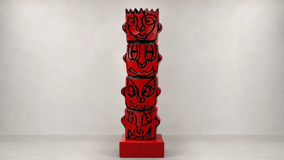 Totem Red — Sculptural totem